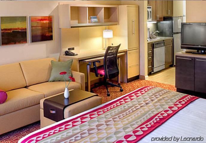 Towneplace Suites By Marriott Fayetteville N / Springdale Rum bild